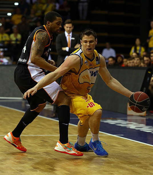 一位年轻的 一位年轻的