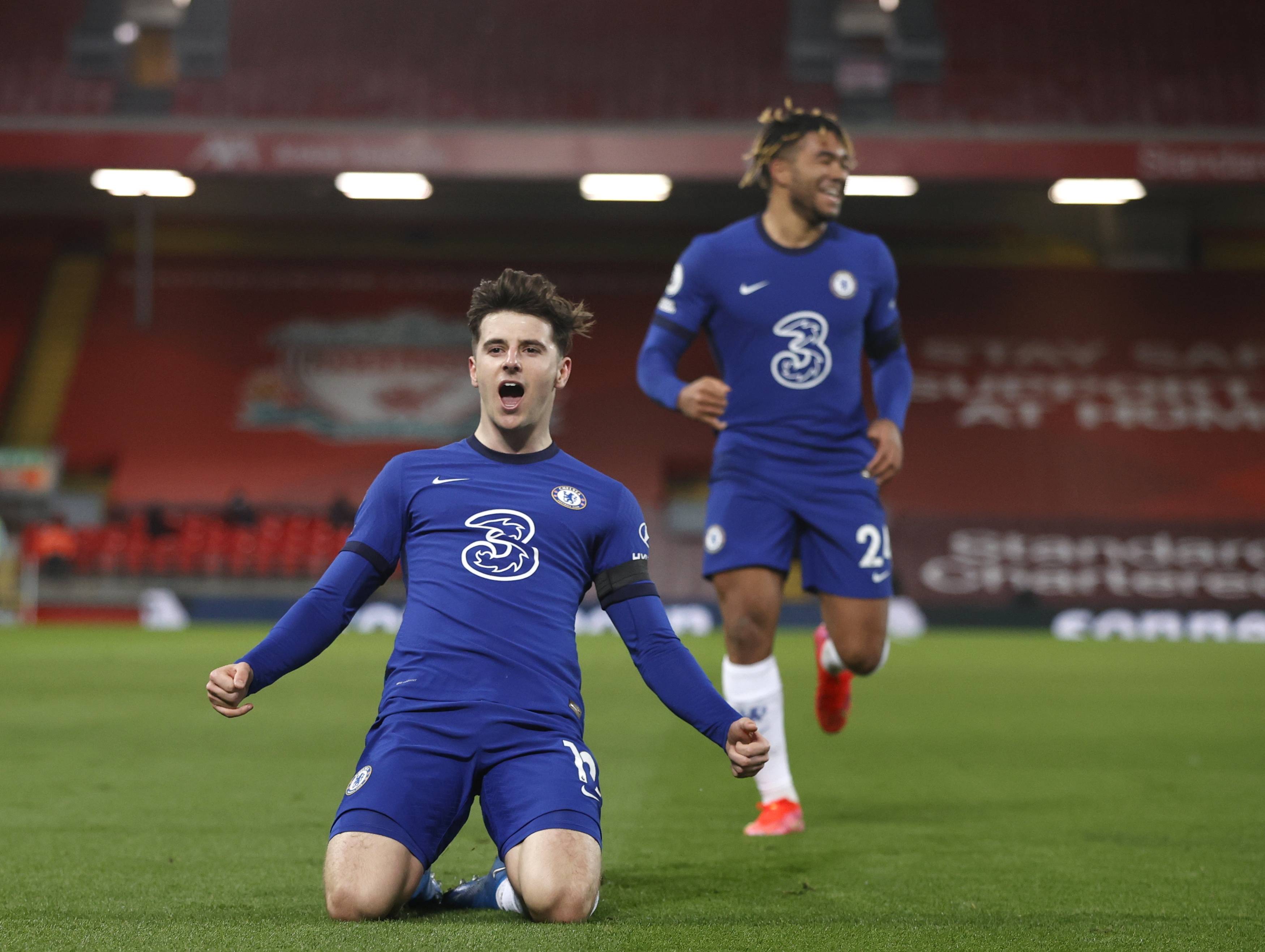 将艾伦引向 将艾伦引向